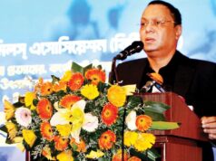 প্রতিবেশী দেশকে সুবিধা দিতেই কি অগ্রিম আয়কর!