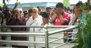 জুলাই আন্দোলনের নেতাবৃন্দ পদযাত্রায় আবরার ফাহাদের কবর জিয়ারত শেষে কুষ্টিয়া শহরে বিশাল গণসংযোগ।