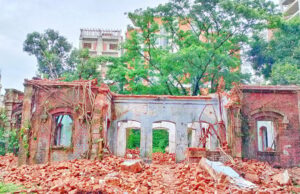 ডিসি বললেন, বাড়িটি সত্যজিৎ রায়ের পূর্বপুরুষের নয়