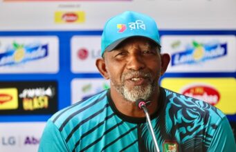 এশিয়া কাপ নিয়ে এখন ভাবছেন না ফিল সিমন্স