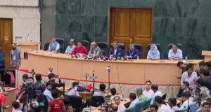 ডাকসু নির্বাচনের আনুষ্ঠানিক ফল ঘোষণা : কে কত ভোট পেলেন