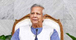 যমুনায় সাত দলের সঙ্গে বৈঠকে প্রধান উপদেষ্টা