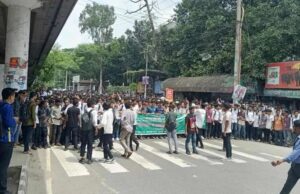 সড়ক অবরোধ প্রত্যাহার কারিগরি শিক্ষার্থীদের, যান চলাচল শুরু