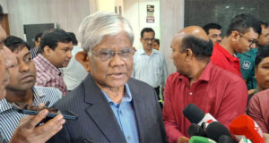 দেশের অর্থনীতি স্বস্তিতে আছে: অর্থ উপদেষ্টা