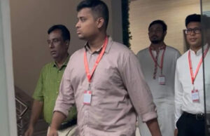 ইসির সঙ্গে বৈঠকে শাপলা প্রতীকে ‘অনড়’ এনসিপির প্রতিনিধি দল