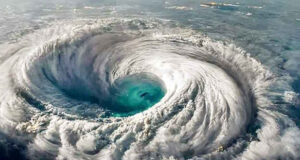 ‘ঘূর্ণিঝড় মন্থা রূপ নিতে পারে সিভিয়ার সাইক্লোনে’