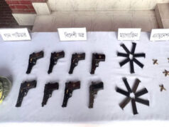 বনলতা এক্সপ্রেস ট্রেন থেকে বিদেশি অস্ত্র, বিস্ফোরক উদ্ধার