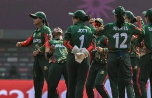 সুপার সিক্সে থাইল্যান্ডকে হারিয়ে দুর্দান্ত শুরু সুপার সিক্সে থাইল্যান্ডের বিপক্ষে জয় পাওয়া বাংলাদেশ নারী ক্রিকেট দলের খেলোয়াড়দের উচ্ছ্বাস।