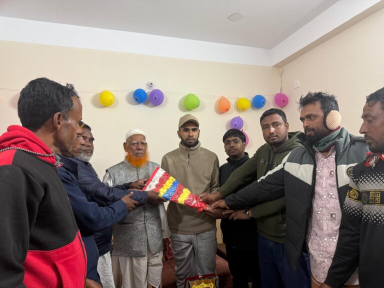 স্বদেশ প্রত্যাবর্তনে লন্ডনপ্রবাসী সাবেক ছাত্রনেতা মামুনুর রশিদকে সংবর্ধনা