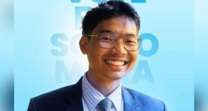 ঢাকা বিশ্ববিদ্যালয়ের কেন্দ্রীয় খেলার মাঠে বহিরাগতদের কান ধরে ওঠবস করানোর ঘটনার পর পদত্যাগের ঘোষণা দেওয়া ডাকসু সদস্য সর্বমিত্র চাকমা।