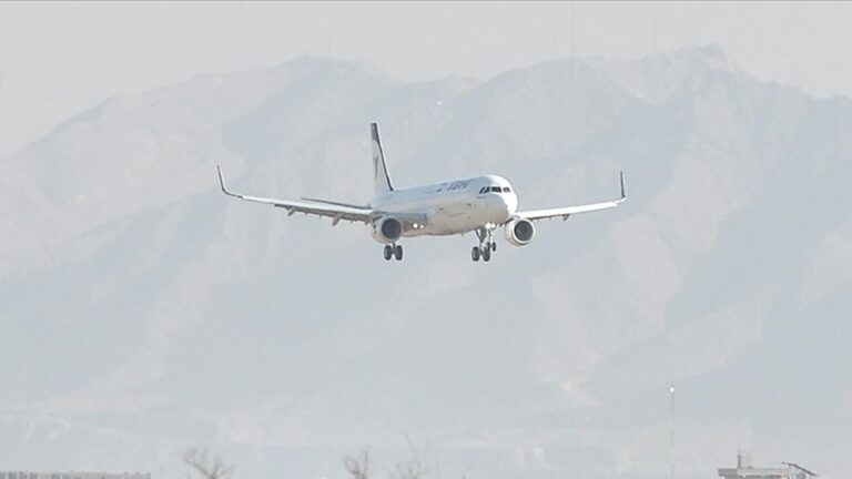 ইরানে বিক্ষোভের মধ্যে আকাশসীমায় কড়াকড়ি, বাড়ছে চাপ