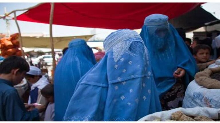 স্বামীদের স্ত্রীকে শারীরিক শাস্তির অনুমোদন দেওয়া হয়েছে