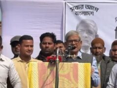 ঠাকুরগাঁওয়ে নির্বাচনি পথসভায় বক্তব্য দিচ্ছেন বিএনপি মহাসচিব মির্জা ফখরুল