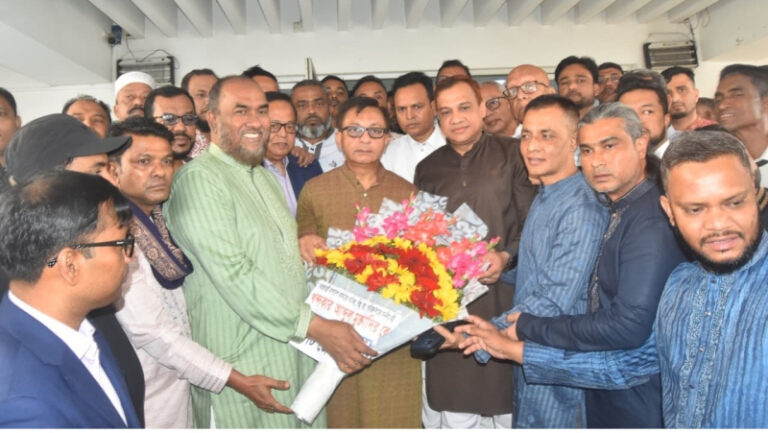 এআই প্রশিক্ষণ ও বিনিয়োগবান্ধব পরিবেশ গড়ে তুলবে সরকার।