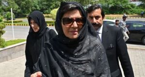 আলিমা খানের বিরুদ্ধে গ্রেফতারি পরোয়ানা