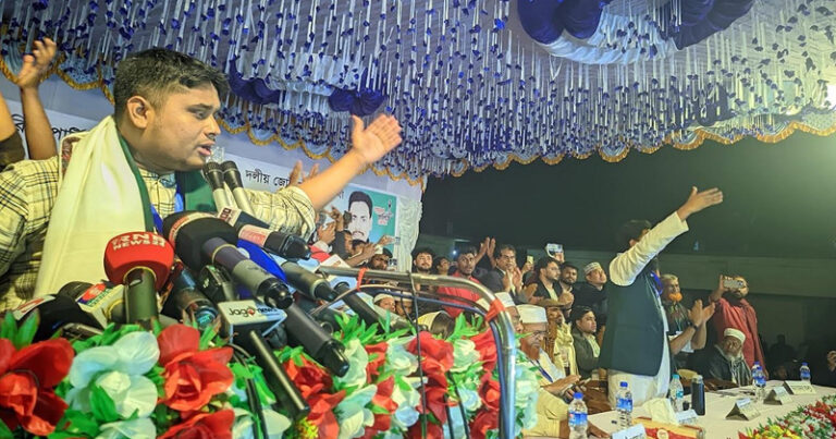 ১২ তারিখ জাতীয় পার্টির রাজনৈতিক জানাজা হবে: হাসনাত