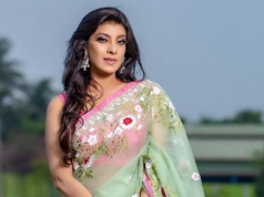 অভিনেত্রী ও নৃত্যশিল্পী সাদিয়া ইসলাম মৌ