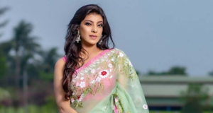 অভিনেত্রী ও নৃত্যশিল্পী সাদিয়া ইসলাম মৌ