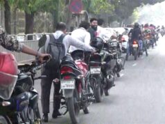 চট্টগ্রামে তেল সংকট চরমে, লাইনে দাঁড়িয়ে ভোগান্তি