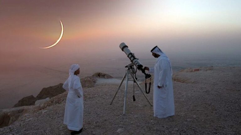 সৌদিতে চাঁদ না দেখা, শুক্রবার ঈদ উদযাপন