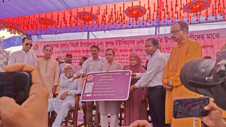 ২১ দিনেই ফ্যামিলি কার্ড, অঙ্গীকার পূরণ: মন্ত্রী