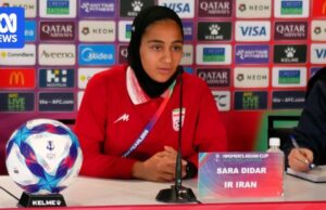 যুদ্ধের ছায়ায় কাঁদছে ইরান নারী ফুটবল