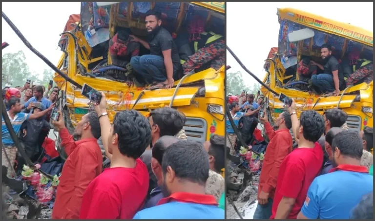 তারাগঞ্জে দুই ট্রাকের সংঘর্ষ, নিহত ২