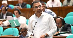 ২ লাখ শিক্ষার্থী পাবে ফ্রি ড্রেস, সংসদে ঘোষণা